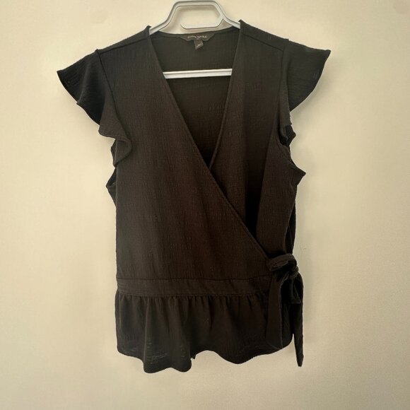 Banana Republic Women's V-Neck Wrap Blouse M Black Ruffle Trim - Picture 1 of 9